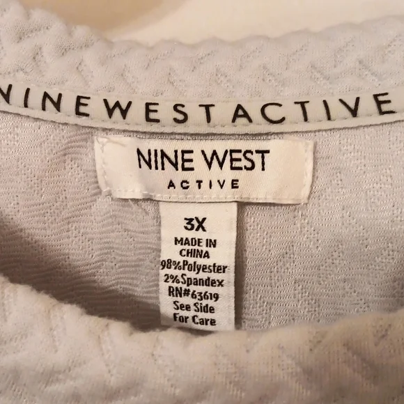 Nine West plus size pullover - Picture 4 of 5
